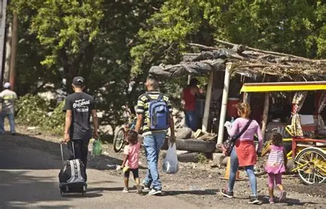 Desplazamientos forzados por violencia armada se toman Colombia