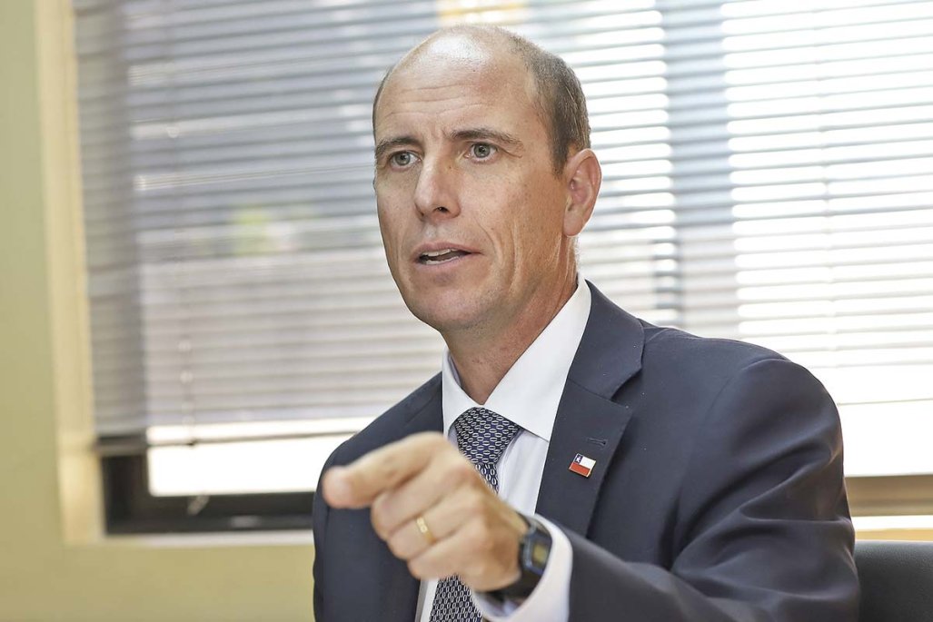 Coronel de carabineros, Gilberto Garay, critica proyecto de gobierno para desplegar más carabineros en la calle: “Es una propuesta directamente populista”